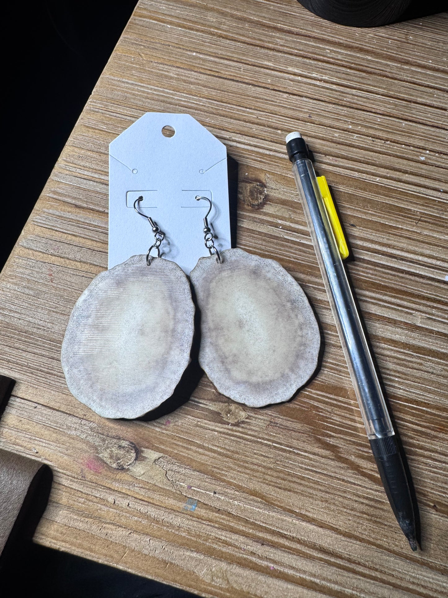 Large Moose Round Singles