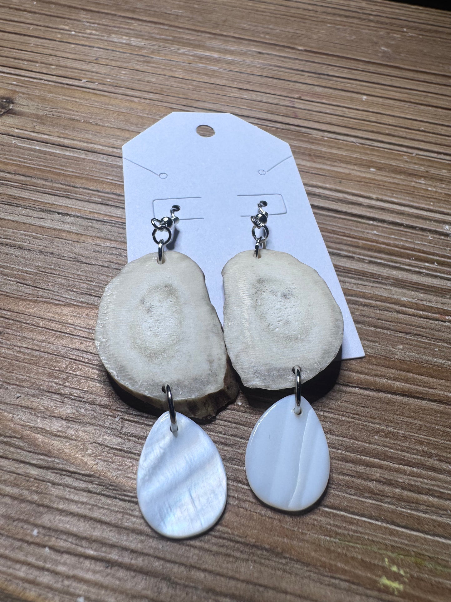 Antler Mother of Pearl Dropper