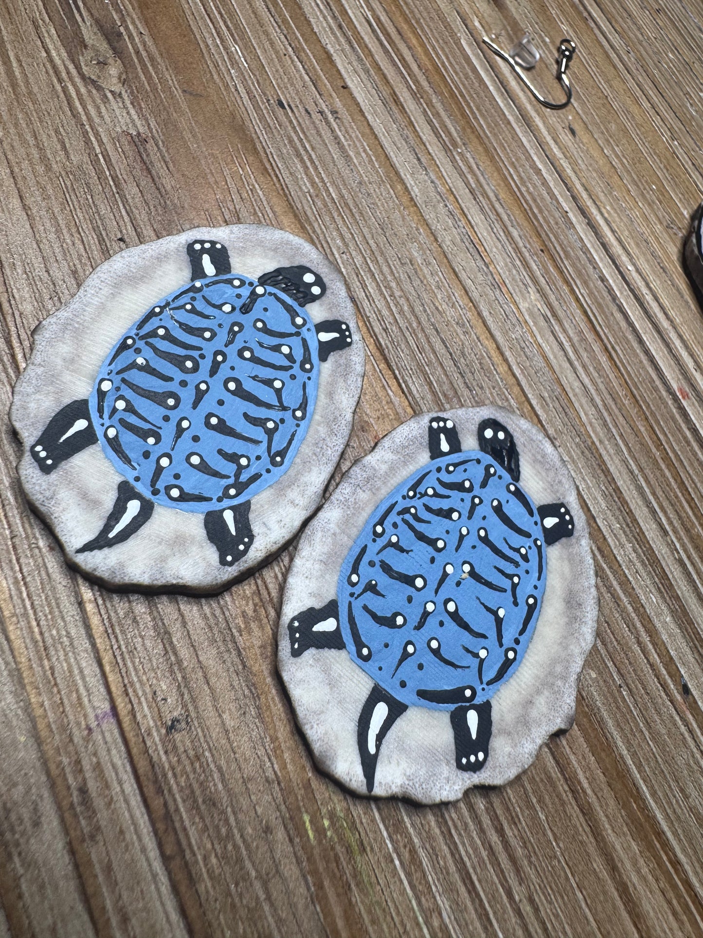 Blue Turtle on Moose Antler